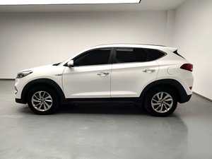 Auto Usado <span class=keywords><strong>Tucson</strong></span> SUV 2015, Gasolina 1.6T GLS, Tracción Delantera, Transmisión Automática Inteligente, Sin Accidentes - Product Image 4