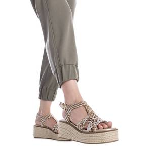Sandales compensées Xti pour femme 143942 – Style espadrille doré à lanières, chaussures d'été - Product Image 5