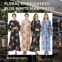 Robe longue maxi rayée bleu et blanc pour femme, style islamique décontracté, avec manches longues, col rond et jupe à franges, idéale pour l'automne