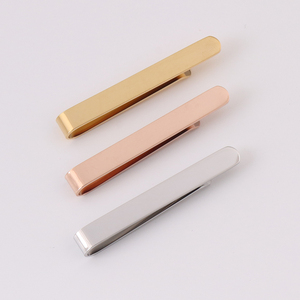 Cadeau pour homme Pinces à fermoir Pinces à <span class=keywords><strong>cravate</strong></span> en acier inoxydable or <span class=keywords><strong>argent</strong></span> Pinces à <span class=keywords><strong>cravate</strong></span> pour hommes pour costumes et cravates - Product Image 1