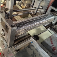 Machine de fabrication de filtre à air automobile Machine de plissage rotative entièrement automatique pour filtre à air en panneau PU