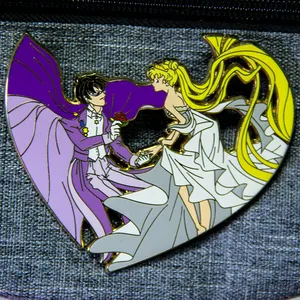 PIN de Metal duro esmaltado de personaje de Anime, Prince and Princess, joyería de oro