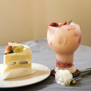 Vente flash : Ensemble de verres à bière personnalisés avec logo, comprenant 4 verres à bière artisanale et 1 palette en bois, 16 oz - Product Image 1