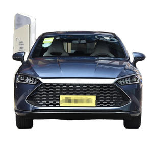 BYD Qin PLUS DM-i 2024 Edición <span class=keywords><strong>Honor</strong></span> DM-i 55KM Tipo Líder - Product Image 1