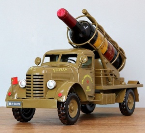 Porte-bouteilles de vin en métal artisanal rétro en tôle de fer, modèle de véhicule <span class=keywords><strong>militaire</strong></span>, porte-bouteilles de vin de voiture, artisanat en métal - Product Image 5