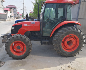 Tractor Kubota M9540 4x4, Mini Tractor Agrícola - Product Image 3