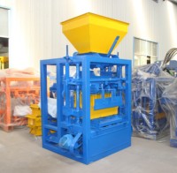Machine à fabriquer des blocs de béton semi-automatiques de haute qualité QT4-24, pour la fabrication de briques creuses, de pavés et de briques de pavage