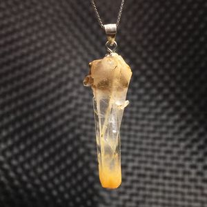 Piedras curativas de cristal natural Tiras de cristal de cuarzo transparente crudo Colgante Collar para joyería - Product Image 3