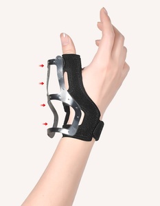 สายรัดข้อมือแบบปรับได้ คุณภาพสูง พรีเมียม ออกแบบตามหลักสรีรศาสตร์ ช่วยพยุงข้อมือ ป้องกันการบาดเจ็บ เหมาะสำหรับเล่นกีฬาและทำงาน พร้อมตัวล็อคแบบหัวเข็มขัด - Product Image 1