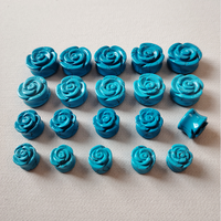 QXB Boucles d'oreilles classiques pour femmes, sculptées à la main, en turquoise bleue et pierre naturelle, type plug et tunnel, pour fêtes et cadeaux d'anniversaire