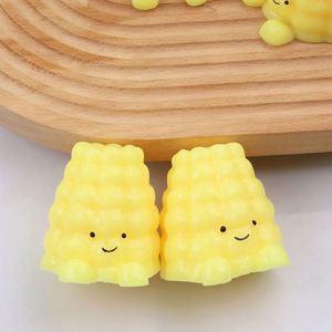 ของเล่นบีบ TPR แบบกำหนดเอง ของเล่นบีบแป้งข้าวโพด บรรเทาความเครียด ของเล่นเสริมพัฒนาการสำหรับเด็ก ของเล่นคลายเครียดแสนสนุก อุปกรณ์เสริมสำหรับเด็ก - Product Image 6