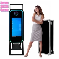 Photomaton Magic Mirror 40 pouces avec écran tactile, mini PC intégré et flight case, disponible en entrepôt UE et USA