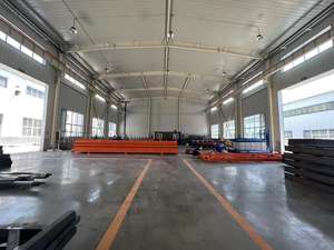 Grue à flèche électrique à servomoteur de 1000 kg de capacité, construction en acier/métal, avec ventouse de sécurité à vide - Product Image 5