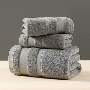 Wholesale Cotton Combed Absorbent Solid Color Custom Logo <b>Bath</b> <b>Towel</b> <b>Set</b> for Hotel Use Gift - Product Image 4