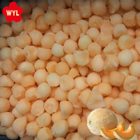 Grand emballage de boules de melon surgelées joliment colorées et délicieuses