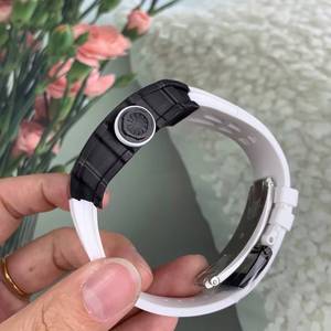 นาฬิกาอัตโนมัติโครงกระดูกน้ำหนักเบาพิเศษ รุ่น 3502 คุณภาพสูง สายยางสีขาว เหมาะสำหรับผู้ชายที่ชอบเล่นกีฬาและสไตล์ลำลอง - Product Image 5