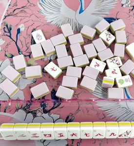 Tuiles de Mahjong <span class=keywords><strong>en</strong></span> Acrylique Rose, Jeu de Mahjong Portable pour le Voyage et le Camping avec Joker Fleur, pour le Divertissement Familial <span class=keywords><strong>en</strong></span> Intérieur et <span class=keywords><strong>en</strong></span> Extérieur, Cadeau - Product Image 3