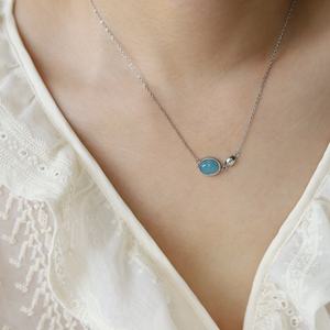 Collier en acier inoxydable ovale avec pierre de cristal bleue élégante et tendance 2025, cadeau pour femme - Product Image 2