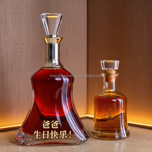 Bouteille de spiritueux plate de luxe en verre de 700 ml avec bouchon en liège XO pour <span class=keywords><strong>cognac</strong></span>, whisky, tequila, matériau de <span class=keywords><strong>base</strong></span> en verre borosilicate - Product Image 2