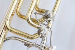 <span class=keywords><strong>Trombone</strong></span> basse en <span class=keywords><strong>cuivre</strong></span> doré, corps en laiton laqué transparent, tonalité Bb / F / Gb / D, <span class=keywords><strong>trombone</strong></span> basse à vendre OME - Product Image 5