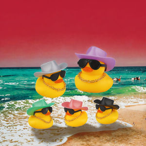 ديكور لوحة عدادات السيارة ، زينات البط المطاطي الملونة الصغيرة مع قلادة ، نظارات شمسية ، ألعاب ضغط للأطفال - Product Image 3