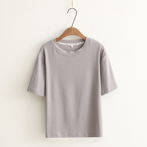 Camiseta de algodón de manga corta con cuello redondo y ajuste holgado de verano con logotipo personalizado para mujer - Product Image 3