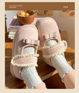 Casa de mujer para pantuflas, mocasines peludos con adornos de encaje dulce para otoño e invierno, algodón femenino para pantuflas con cierre de velcro - Product Image 6