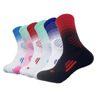 Chaussettes d'équipage de basket-ball athlétique de haute qualité Spandex/Polyester/coton absorbant la sueur respirant plusieurs couleurs pour le sport