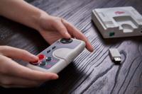 Manette de jeu sans fil 8Bitdo PCE 2.4G pour PC Engine Mini TurboGrafx-16 Mini avec gyroscope six axes - Original