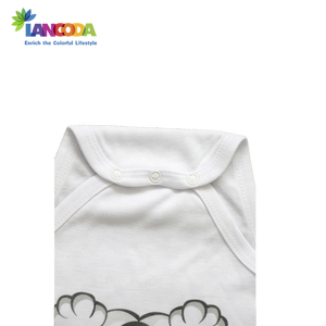 Barboteuse à manches courtes pour bébé, t-shirt blanc personnalisé par sublimation, - Product Image 5