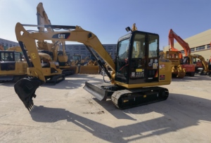 Good condition Mini Cat305.5e2 Excavator With Low price Second Hand Crawler Excavadora Cat 303.5e 305.5e2 on sale - Product Image 2