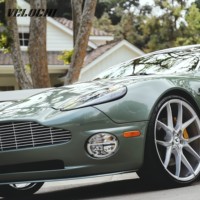 Rines Deportivos Cóncavos Profundos de 1 Pieza, Acabado Cepillado, de 19-22 Pulgadas, de Aleación Forjada, para Autos de Lujo como Audi, Tesla, BMW, Urus, GTR