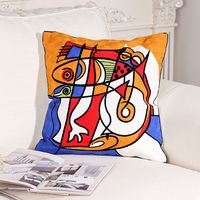 Housses de coussin en tissu de velours avec un design de poisson abstrait unique-Parfait pour les ménages modernes