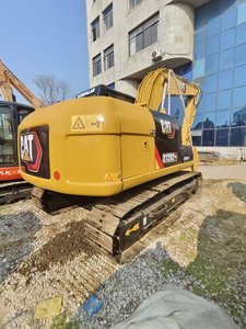 Excavatrice sur chenilles d'occasion à prix abordable, 12 tonnes, moteur Caterpillar, pompe hydraulique PLC, roulement, boîte de vitesses, d'origine japonaise - Product Image 2