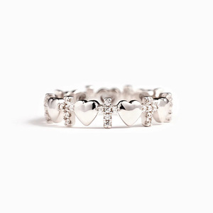 Anello con Cuore e Croce in Micro Pavé di Zirconi per Donne, Gioiello Elegante e Dolce alla Moda - Product Image 1