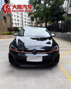 Auto Usata in Vendita a Prezzo Vantaggioso, Golf GTI Nera Potente 2.0T con Alettone DBworks e Cerchi Dorati, Piena di Sportività - Product Image 3