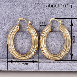 Orecchini a Cerchio Messika in Oro 18K, Gioielli Unisex Classici per Uso Quotidiano - Product Image 6