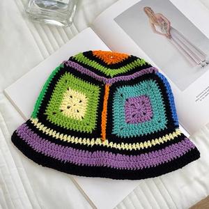 Chapeau bob décontracté d'hiver en crochet arc-en-ciel Madeshinet pour femme, tricoté à la main, tendance, pliable pour le voyage - Product Image 5