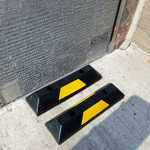 Meta Borracha MR-WSR55YD 550*150*100MM Anti-Skid Anti-Colisão Bloco De Borracha Terra Freios Carro Estacionamento Lote Rolha De Roda Estrada - Product Image 4