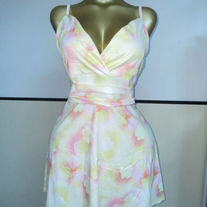 Abiti Casual Estivi da <span class=keywords><strong>Donna</strong></span> Vendita all'Ingrosso, Spedizione Mista e Casuale. <span class=keywords><strong>Abbigliamento</strong></span> Shshein, Inventario di <span class=keywords><strong>Abbigliamento</strong></span> all'Ingrosso. - Product Image 1