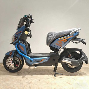 Scooter Elettrico <span class=keywords><strong>Maxi</strong></span> da 1000 Watt, <span class=keywords><strong>Moto</strong></span> Sportiva ad Alta Velocità, 72V 80Km/H, Potente per Adulti - Product Image 4