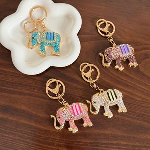 Lucky Llavero de <span class=keywords><strong>Elefante</strong></span> 3D Esmaltado con Incrustaciones de Diamantes de Imitación Coloridos, Colgante para Coche, Adorno Metálico para Bolso, Pequeño <span class=keywords><strong>Regalo</strong></span>, Venta al por Mayor - Product Image 1