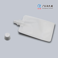 Pochette en plastique transparente à bec verseur personnalisée, réutilisable, 30 ml, 50 ml, 100 ml, pour le stockage de lotion et de cosmétiques