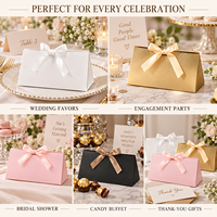 Boîtes cadeaux triangulaires minimalistes en papier avec ruban pour les faveurs de mariage, le dîner de répétition, l'emballage personnalisé de bonbons et les cadeaux de fête