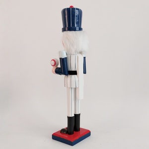 Décoration de Noël sur le thème du sport : Soldat en bois, figurine de joueur de baseball, <span class=keywords><strong>casse</strong></span>-<span class=keywords><strong>noisette</strong></span> avec batte, balle et <span class=keywords><strong>livre</strong></span> - Product Image 4