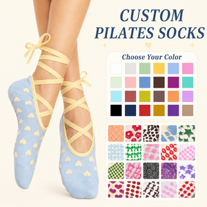 Chaussettes de Pilates personnalisées pour femmes avec sangles, antidérapantes, chaussettes de yoga à motif cœur, chaussettes de cheville tricotées OEM - Product Image 1
