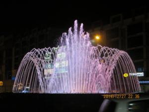 Decoración de tamaño pequeño Fuente de baile Mini fuente de agua Característica de agua adecuada para jardín, centro comercial, hotel, etc. - Product Image 4