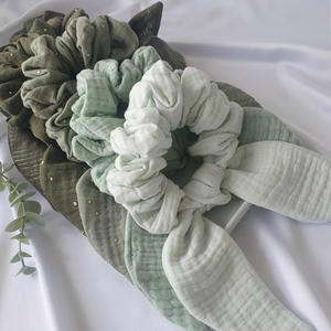 Chouchou en mousseline de <span class=keywords><strong>gaze</strong></span> de coton <span class=keywords><strong>double</strong></span> élastique avec écharpe à <span class=keywords><strong>pois</strong></span> dorés pour idée cadeau - Product Image 4