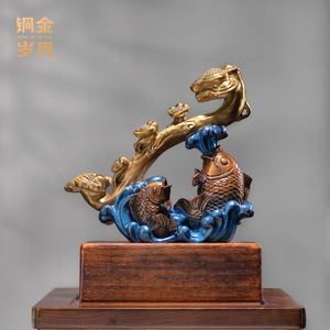 Adorno de Latón con Diseño de Carpa Auspiciosa Ruyi Koi, Decoración de Escritorio Feng Shui, Regalo de Inauguración de Casa, de Copper Art Workshop - Product Image 2