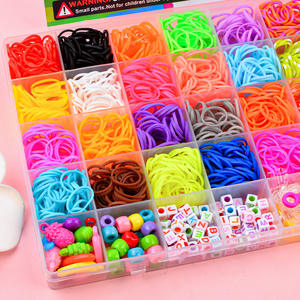 Nouveautés : Kit de tressage en caoutchouc arc-en-ciel 40 compartiments, 2500 pièces, avec perles et pendentifs colorés pour bracelets et tricots DIY pour enfants - Product Image 3